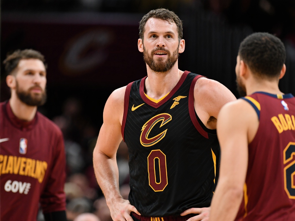 吉林星晨勇夺2023沙足巡回赛日照站冠军，国家队主帅现场选才